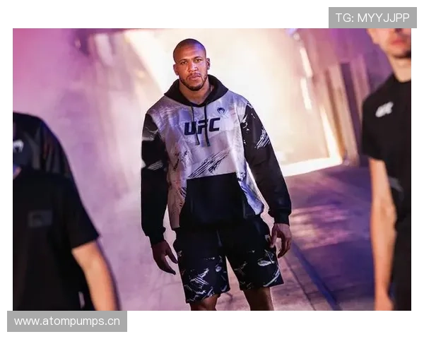 乔恩·琼斯赛场上稳如老干部，私下生活却像脱缰的小野马？