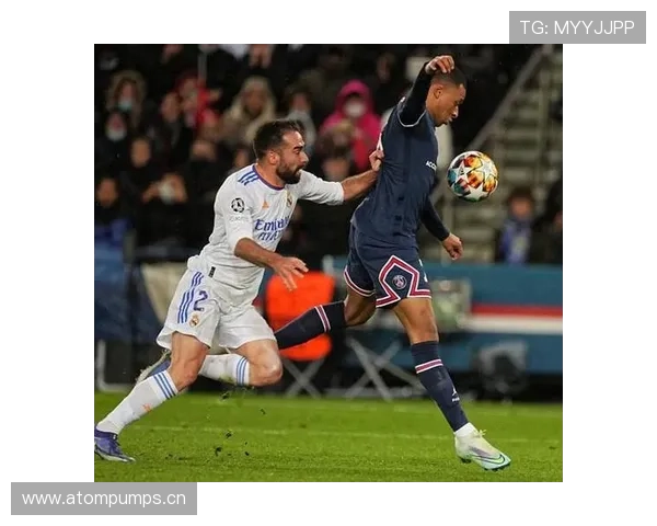 姆巴佩家冰箱里塞满能量饮料，训练完直接拎一箱走